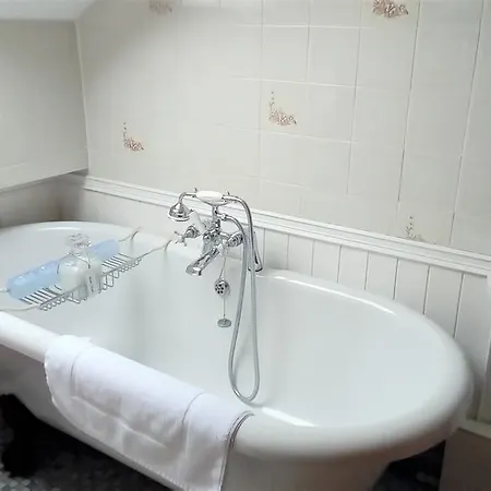 Pensjonat Burnley House 4*