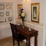 Burnley House بيت ضيافة