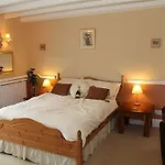 Burnley House 4*