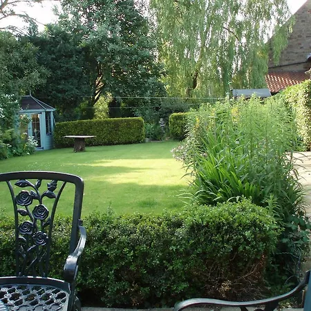 Burnley House 4*