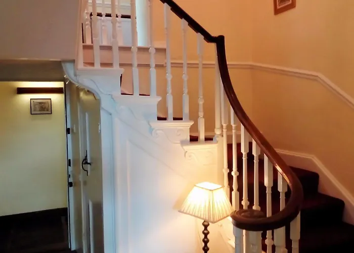 Burnley House Guest house 4*