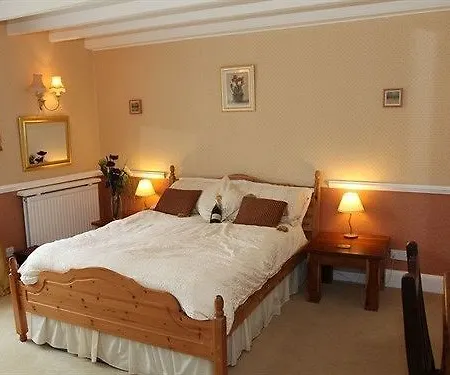 Burnley House 4*